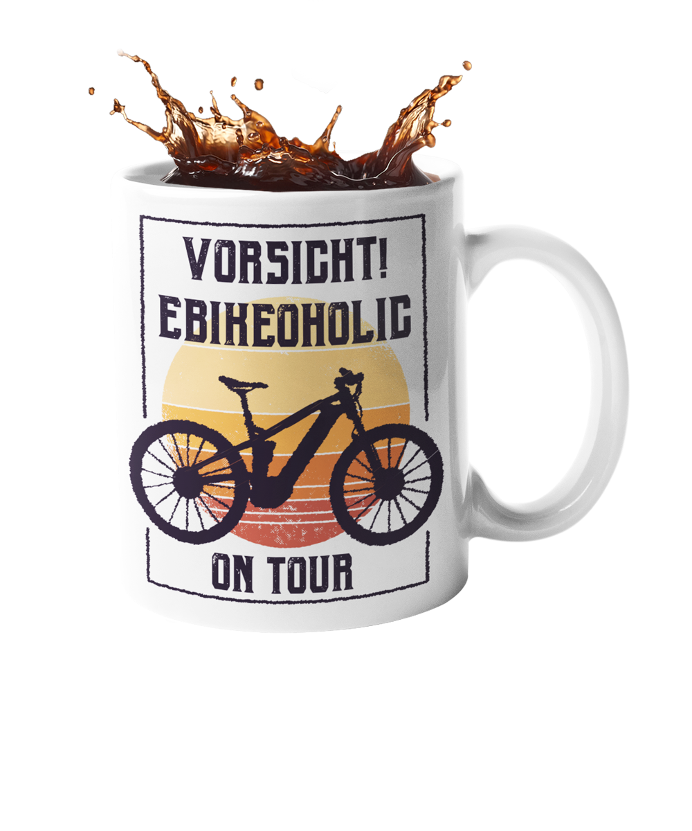 Tasse "Vorsicht! Ebikeholic on Tour" Handmade-Lifestyle